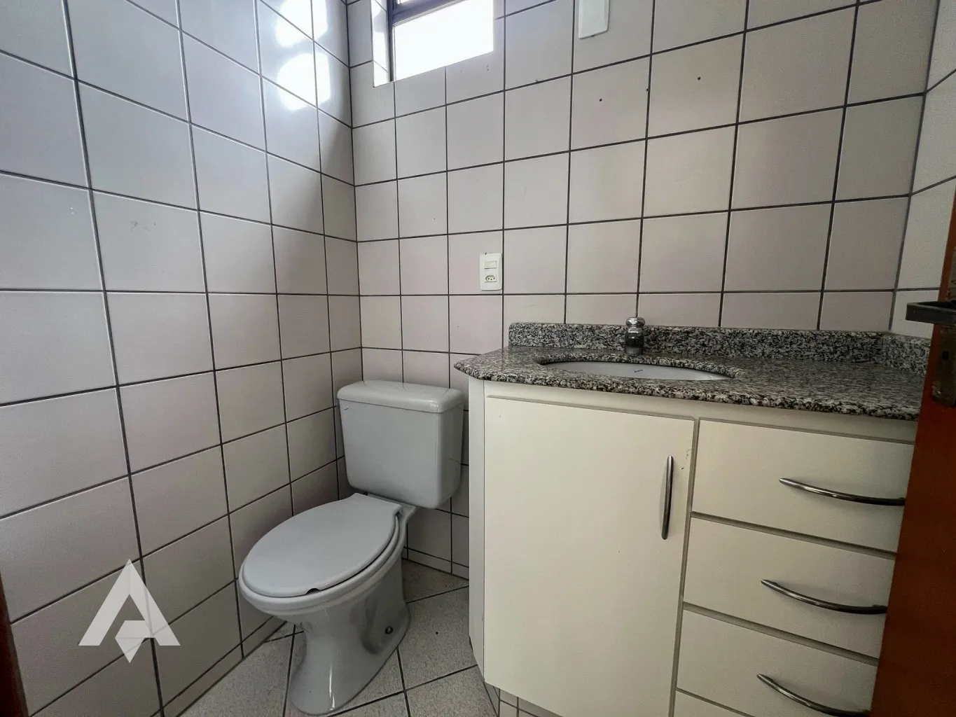Sala de 522 m para locação por R$ 9.000,00- Bairro Vorstadt - Blumenau/SC. — foto 6