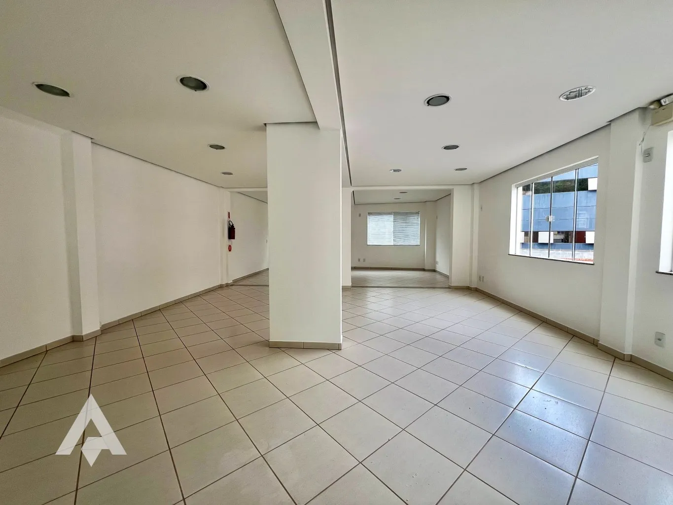 Sala de 120 m para locação por R$4.800,00 - Bairro Vorstadt - Blumenau/SC — foto 6