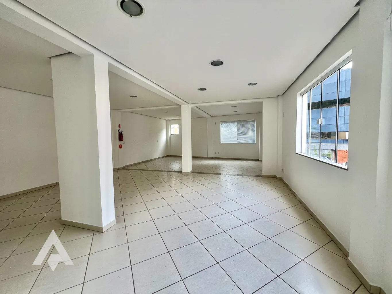 Sala de 120 m para locação por R$4.800,00 - Bairro Vorstadt - Blumenau/SC — foto 7
