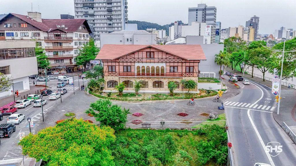 Prédio para alugar, 2046 m - Centro (Blumenau) - Blumenau/SC - foto 1