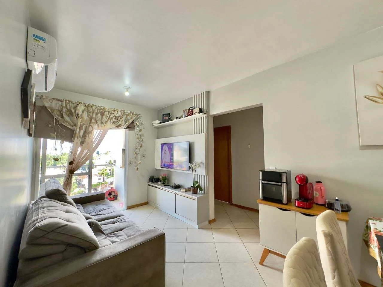 Apartamento com três quartos, suíte e duas vagas no bairro Itoupava Seca em Blumenau — foto 2