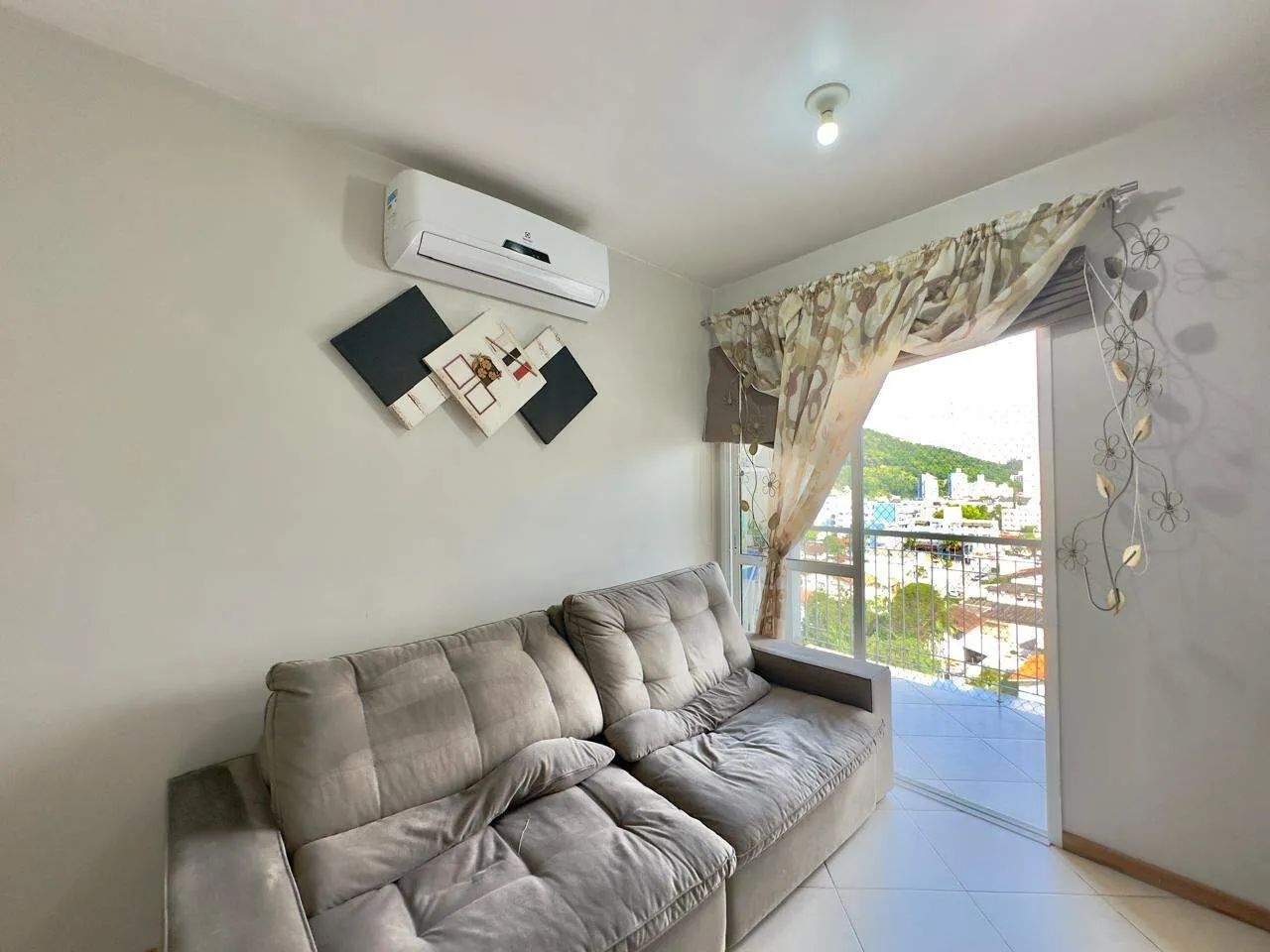 Apartamento com três quartos, suíte e duas vagas no bairro Itoupava Seca em Blumenau — foto 4