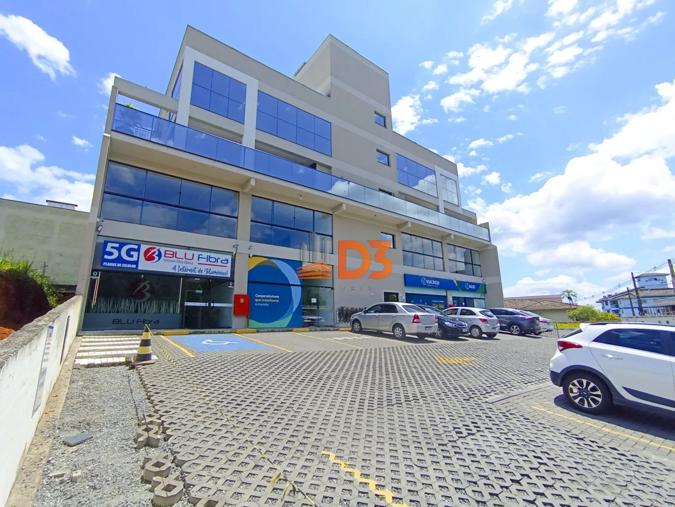 Apartamento Alto Padrão com 3 suítes na Rua dos Caçadores - foto 1