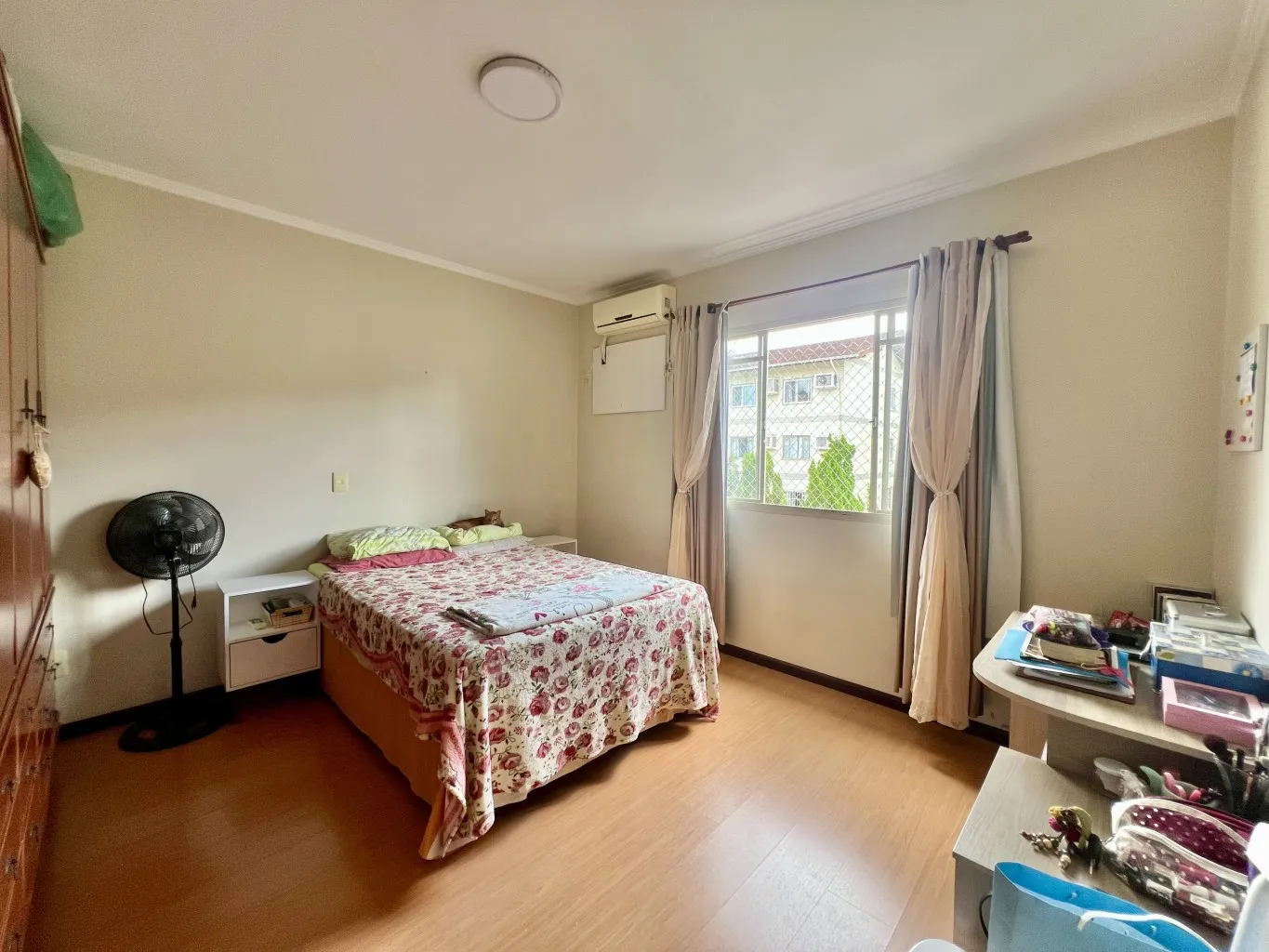 Apartamento 3 dormitórios na Água Verde — foto 4