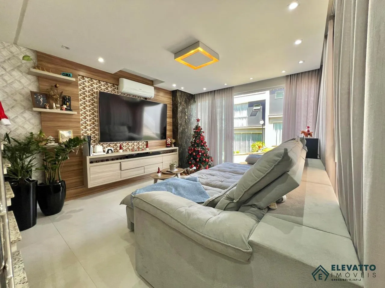 Casa para Venda em Blumenau, Água Verde, 3 dormitórios, 3 suítes, 3 banheiros, 2 vagas — foto 2