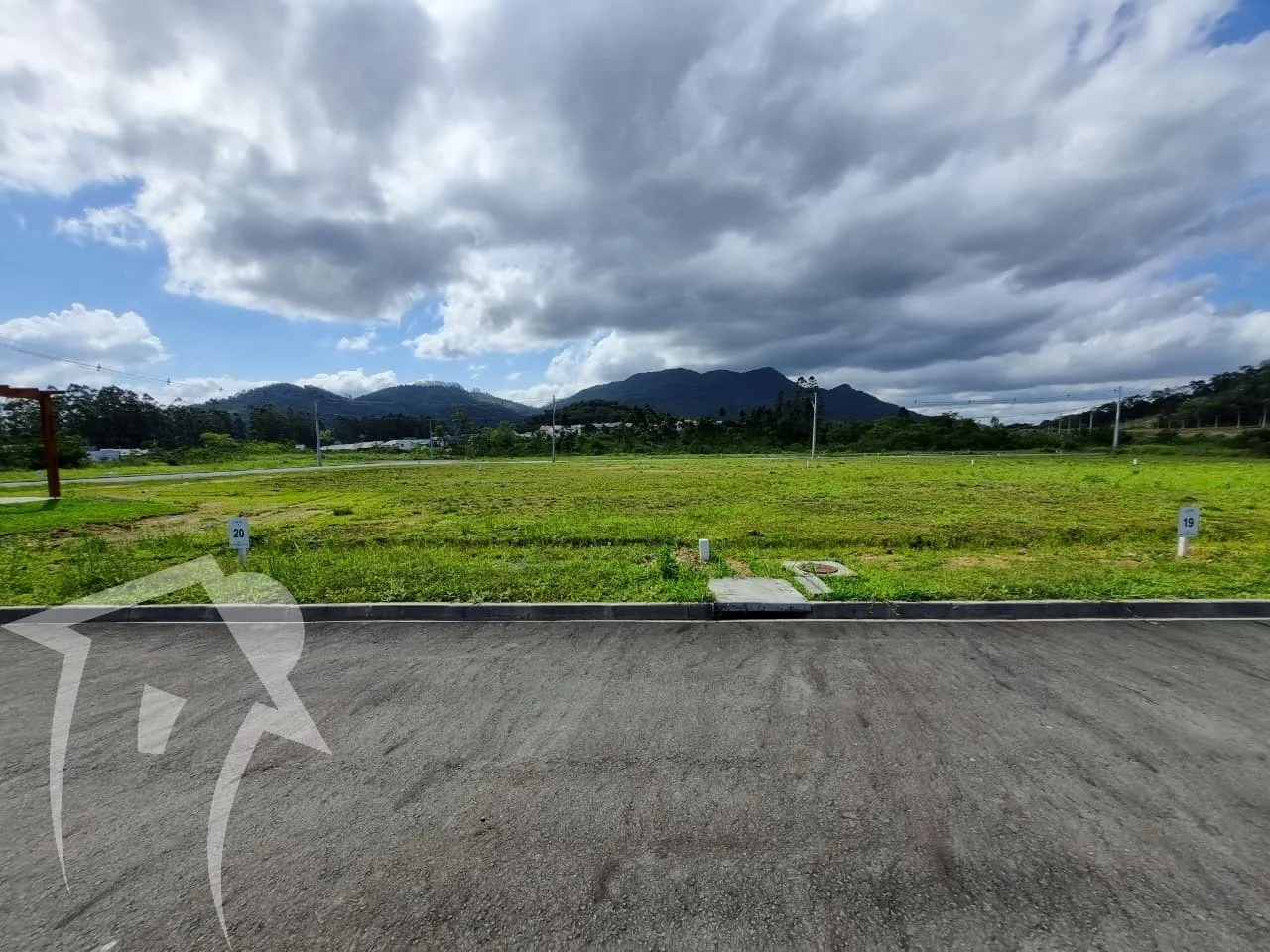 Entrada Parcelada e finaciamento em 120x direto com proprietário - foto 1