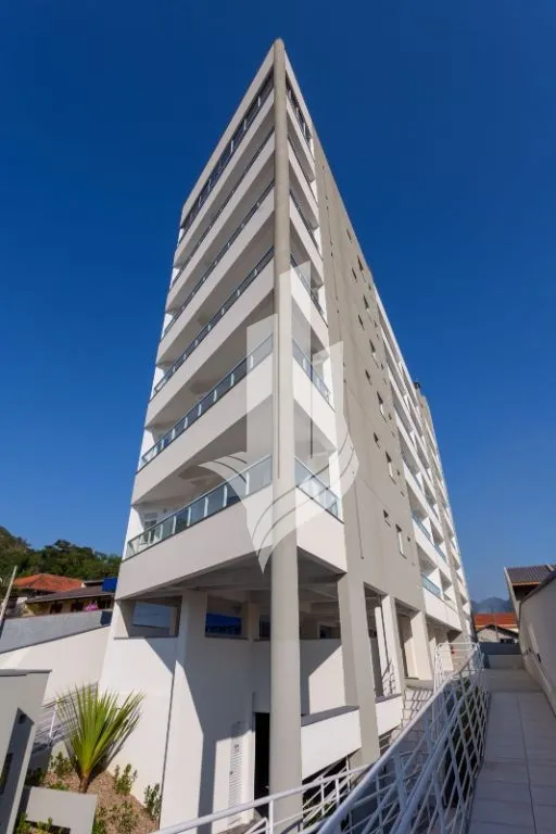 Apartamento 2 dormitórios, 1 vaga de garagem - foto 1