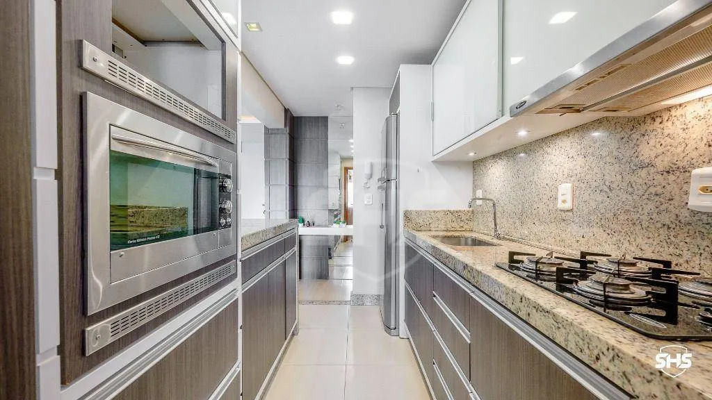 Apartamento com 2 dormitórios para alugar, 77 m por R$ 4.494,50/mês - Vila Nova - Blumenau/SC - foto 1