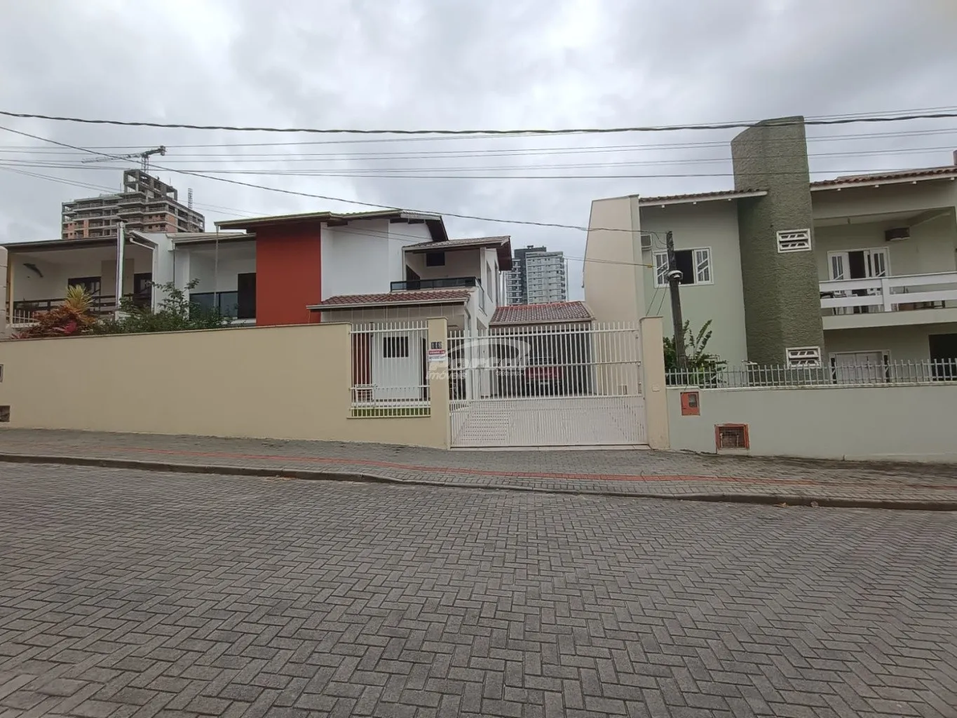 Casa 3 dormitórios 2 suítes - Itacolomi - Balneário Piçarras — foto 4