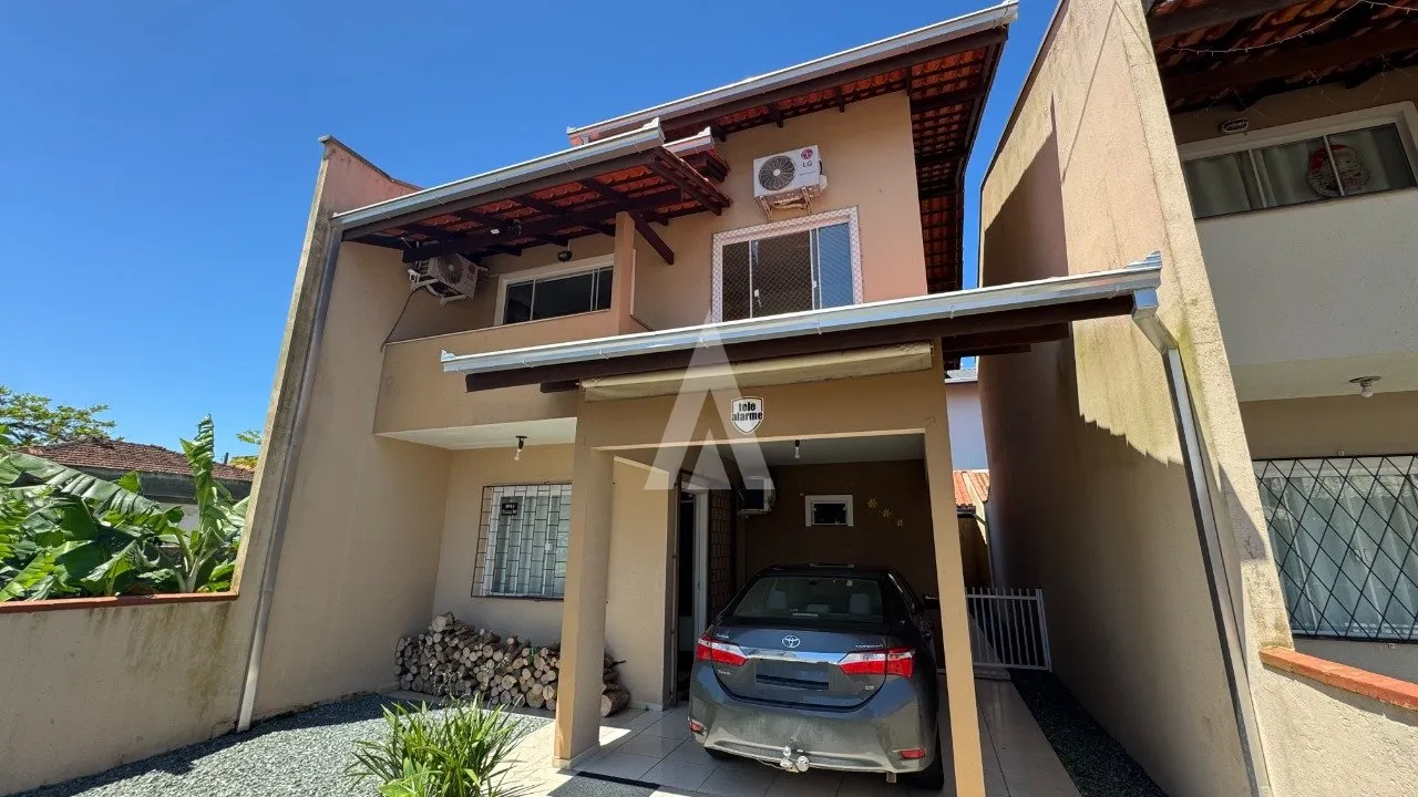Casa com 1 suíte e 2 quartos à venda no bairro Itajuba em Barra Velha-SC por R$1.100.000,00. - foto 1