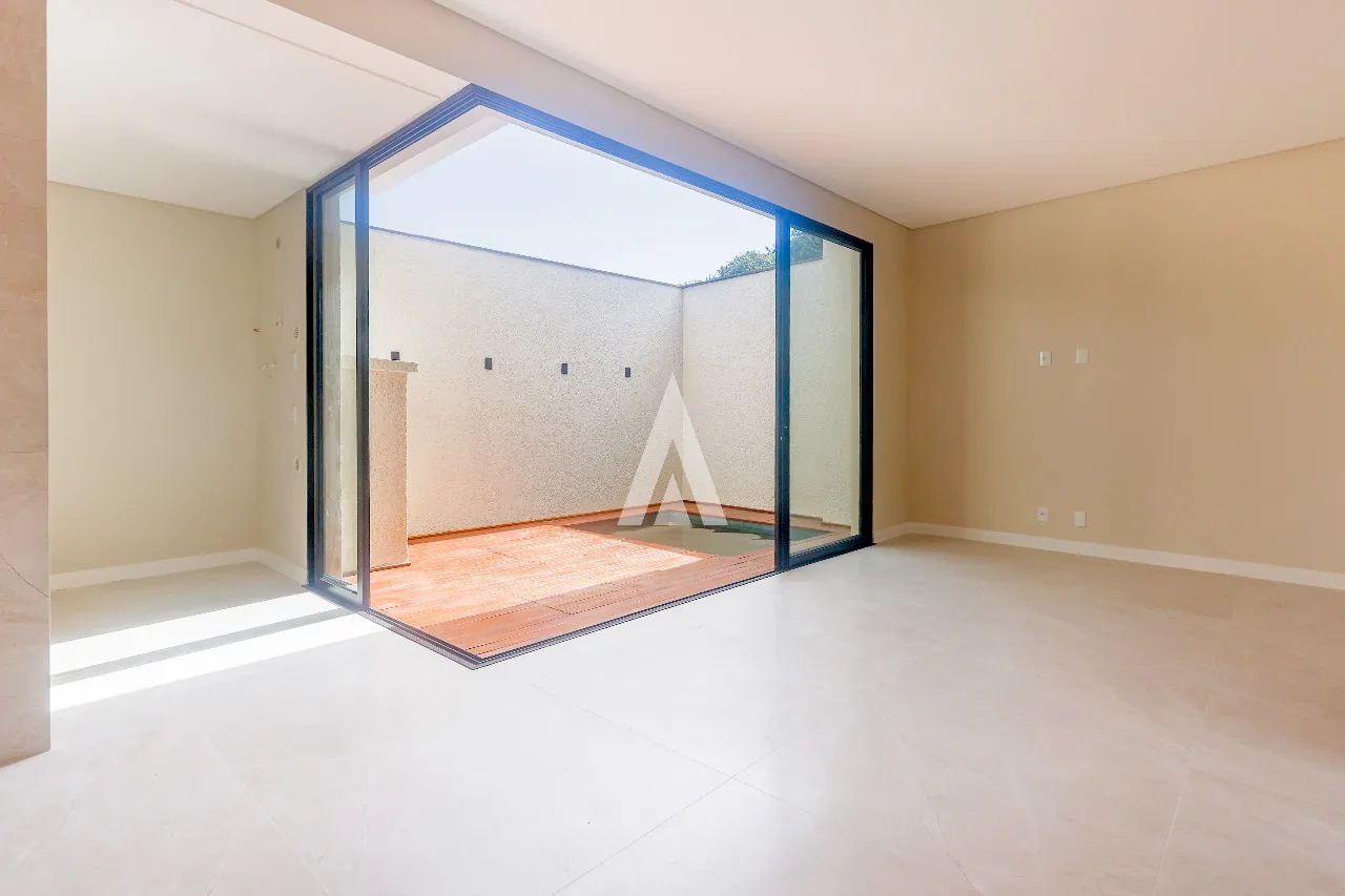 Sobrado geminado com 1 suíte e 2 quartos à venda no bairro Glória em Joinville-SC por R$850.000,00. — foto 3