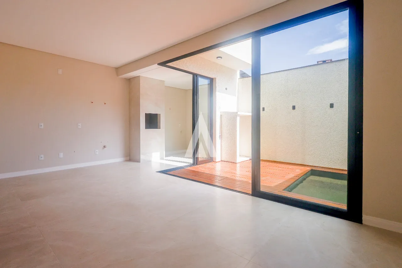 Sobrado geminado com 1 suíte e 2 quartos à venda no bairro Glória em Joinville-SC por R$850.000,00. — foto 2