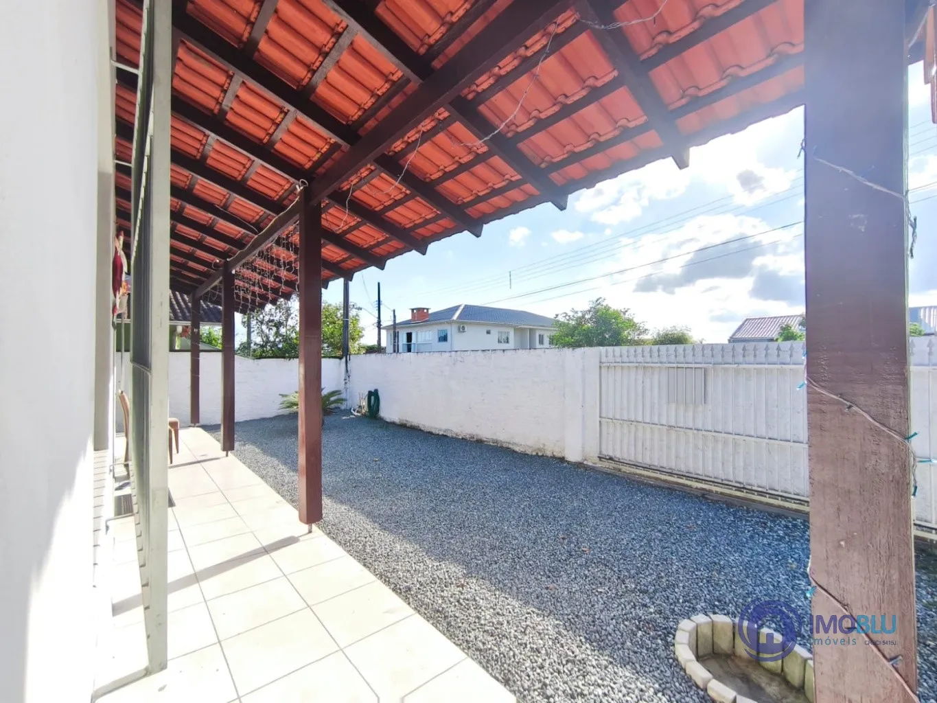Casa com terreno nos fundos , localização tranquila , previlegiada . — foto 5