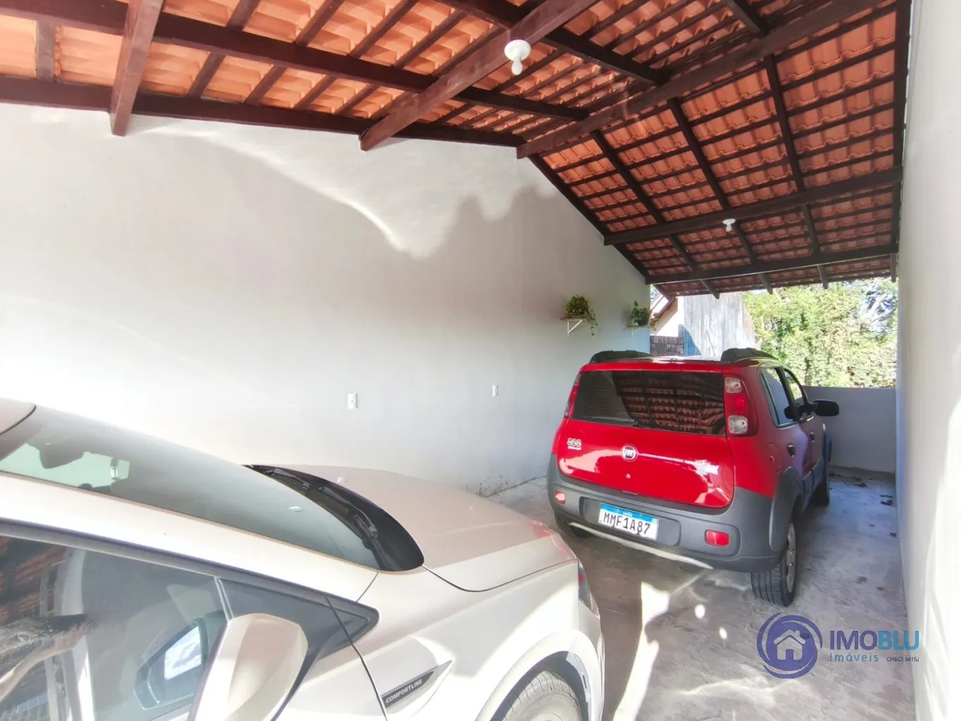 Casa com terreno nos fundos , localização tranquila , previlegiada . — foto 7