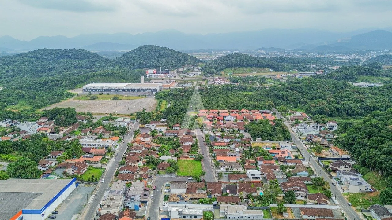 Terreno à venda no bairro Glória em Joinville, por R$ 1.300.000.00. — foto 6