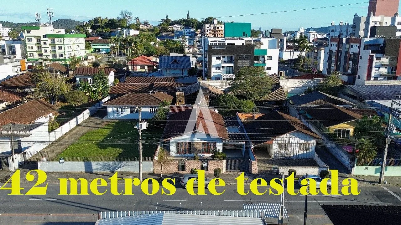 Terreno comercial à venda no bairro Bom Retiro em Joinville-SC por R$4.400.000,00. — foto 3