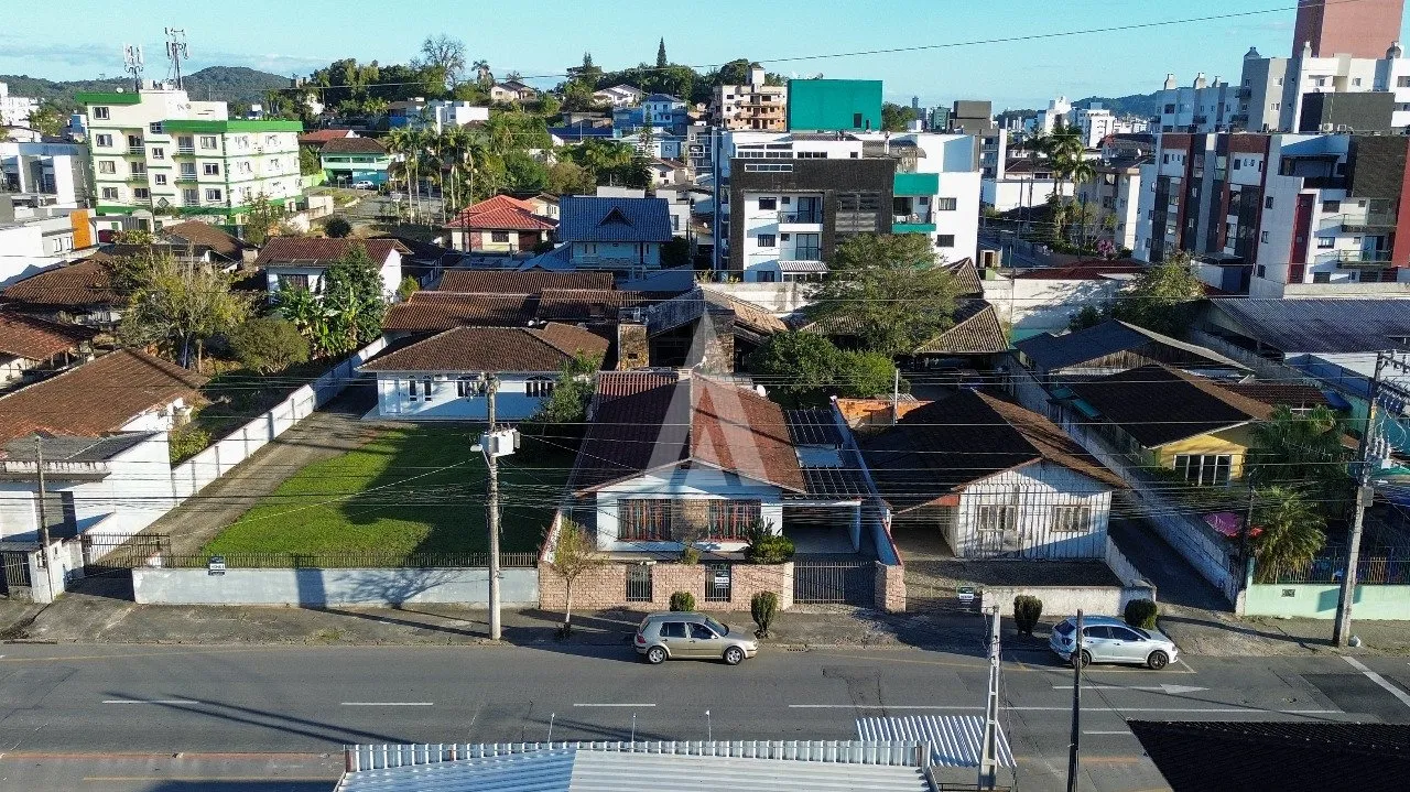 Terreno comercial à venda no bairro Bom Retiro em Joinville-SC por R$4.400.000,00. — foto 4