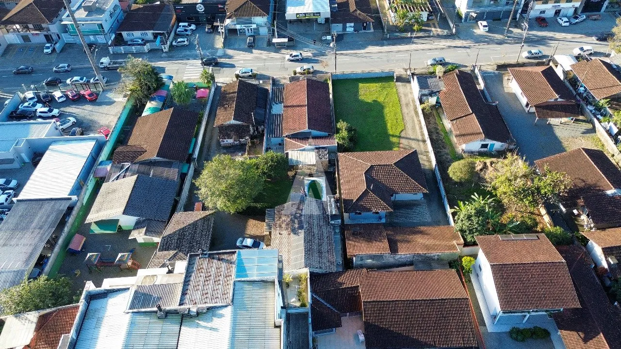 Terreno comercial à venda no bairro Bom Retiro em Joinville-SC por R$4.400.000,00. — foto 6