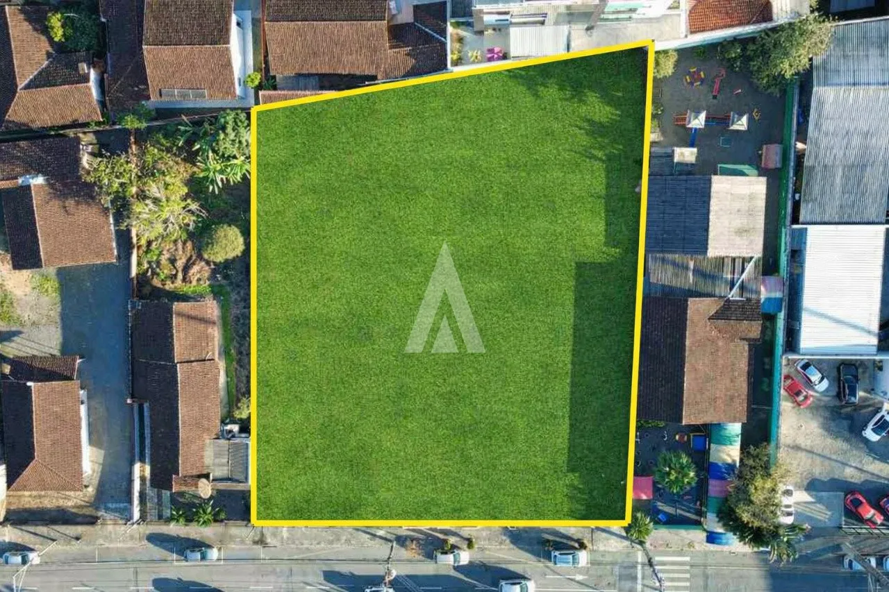 Terreno comercial à venda no bairro Bom Retiro em Joinville-SC por R$4.400.000,00. - foto 1