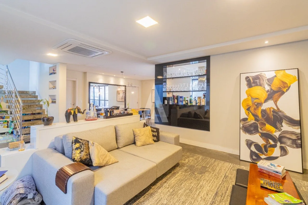Casa em Condomínio com 3 suíte(s) à venda no bairro América em Joinville, por R$ 2.190.000.00. — foto 4