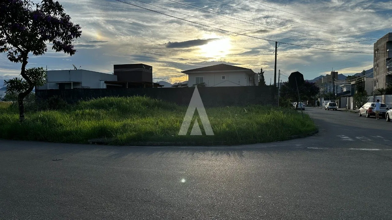 Terreno à venda no bairro Vila Nova em Joinville, por R$ 400.000.00. — foto 6