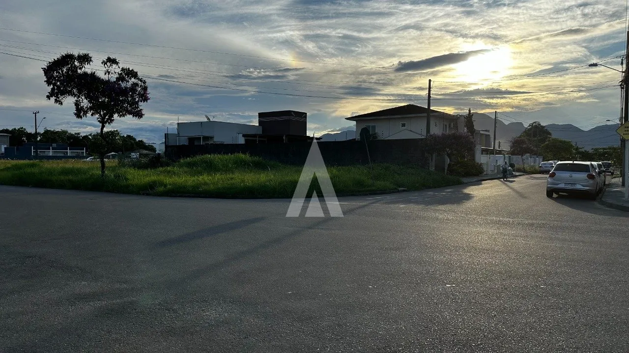Terreno à venda no bairro Vila Nova em Joinville, por R$ 400.000.00. — foto 7