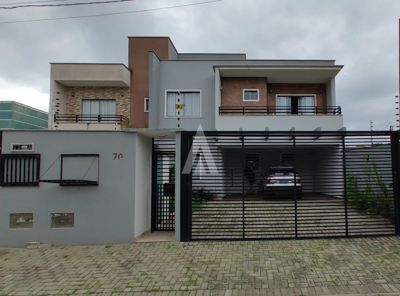 Sobrado Geminado com 1 suíte(s) mais 3 quarto(s) à venda no bairro Ubatuba em São Francisco Do Sul, por R$ 1.480.000.00. - foto 1