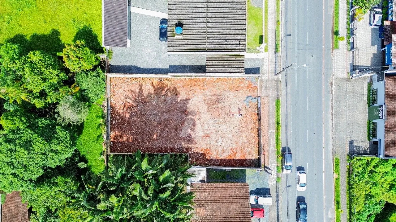 Terreno à venda no bairro América em Joinville, por R$ 1.395.000.00. — foto 6
