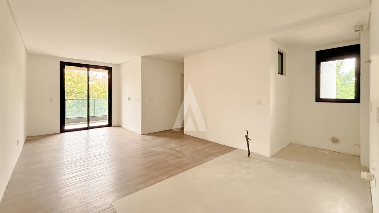 Apartamento com 1 suíte(s) mais 2 quarto(s) à venda no bairro Anita Garibaldi em Joinville, por R$ 675.000.00. — foto 2