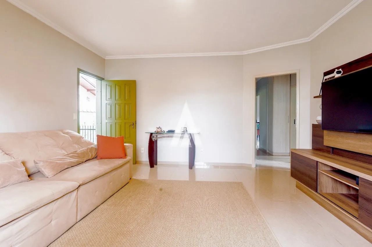 Casa térrea 1 suíte mais 3 quartos à venda no bairro Glória em Joinville - SC por R$ 1.2500.000,00 — foto 3