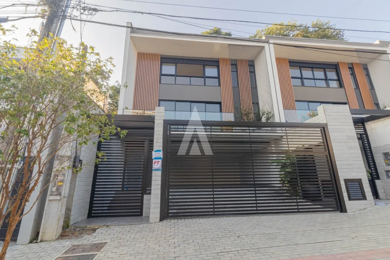 Sobrado Geminado com 3 suíte(s) à venda no bairro América em Joinville, por R$ 2.399.909.90. — foto 3