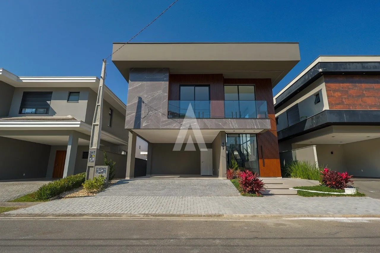 Casa em Condomínio com 3 suíte(s) à venda no bairro VILA NOVA em JOINVILLE, por R$ 2.290.000.00. — foto 3