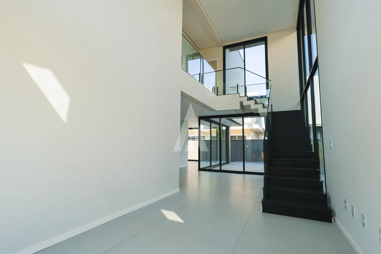 Casa em Condomínio com 3 suíte(s) à venda no bairro VILA NOVA em JOINVILLE, por R$ 2.290.000.00. — foto 5