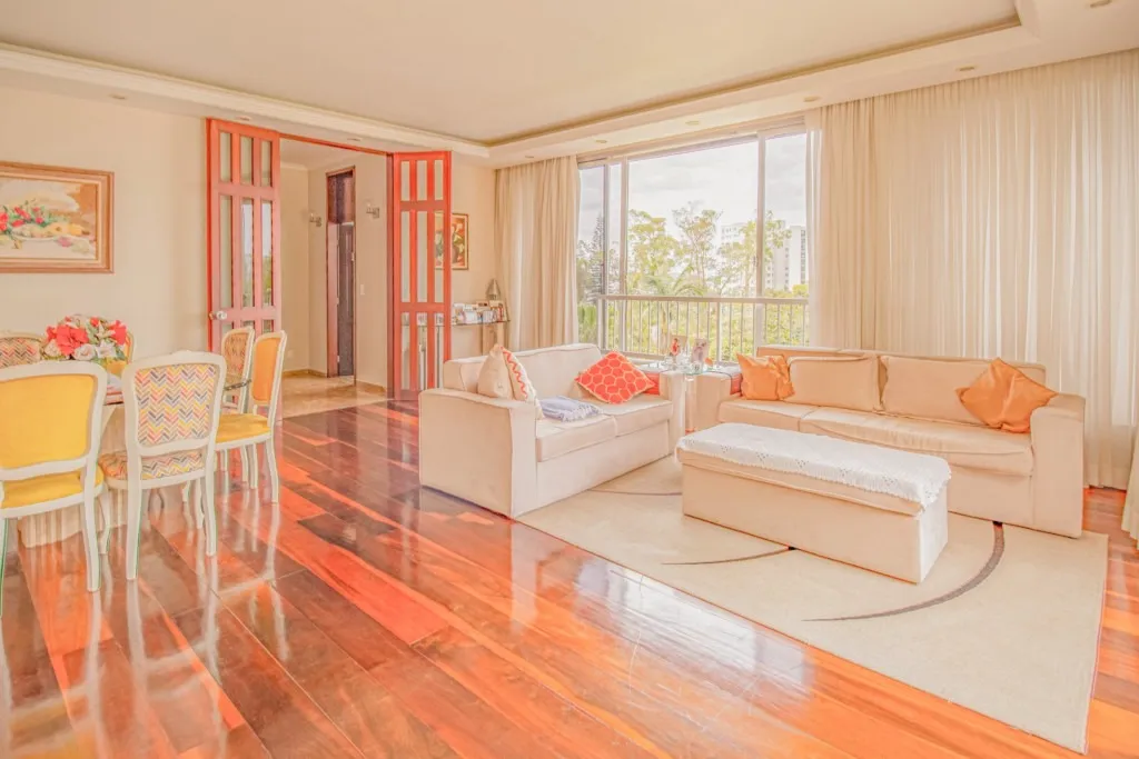 Casa com 3 suítes à venda no bairro Boa Vista em Joinville, por R$ 3.500.000.00. — foto 2