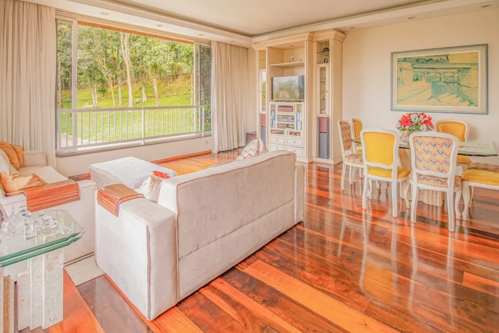 Casa com 3 suítes à venda no bairro Boa Vista em Joinville, por R$ 3.500.000.00. — foto 3