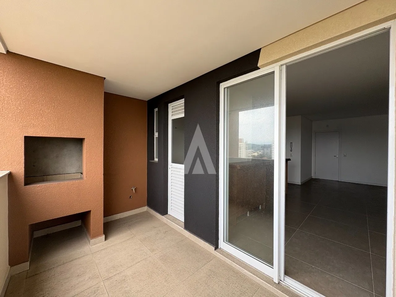 Apartamento com 1 suíte(s) mais 2 quarto(s) à venda no bairro ANITA GARIBALDI em JOINVILLE, por R$ 780.000.00. — foto 5