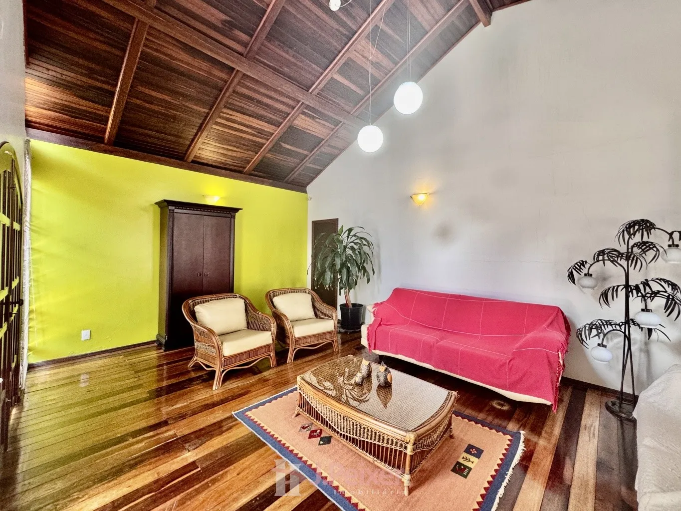 Casa Alto Padrão com 6 dormitórios, sendo 2 suítes, ampla área de festas com piscina, terreno de 900m e área construída de 367m, no Bairro da Velha em Blumenau - SC — foto 5