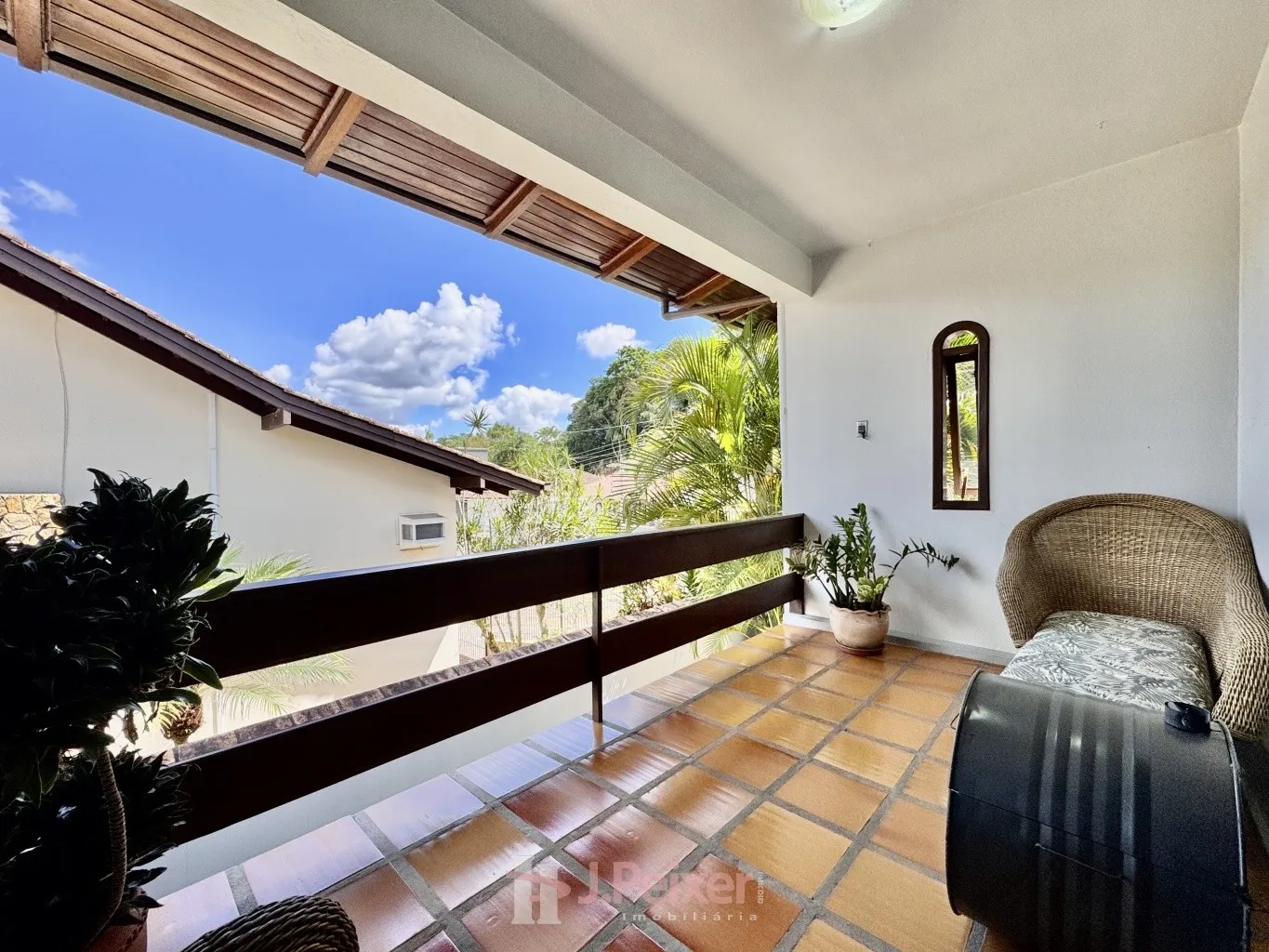 Casa Alto Padrão com 6 dormitórios, sendo 2 suítes, ampla área de festas com piscina, terreno de 900m e área construída de 367m, no Bairro da Velha em Blumenau - SC — foto 7