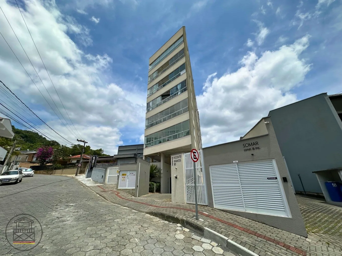 Apartamento de ultimo andar, e super bem localizado. - foto 1