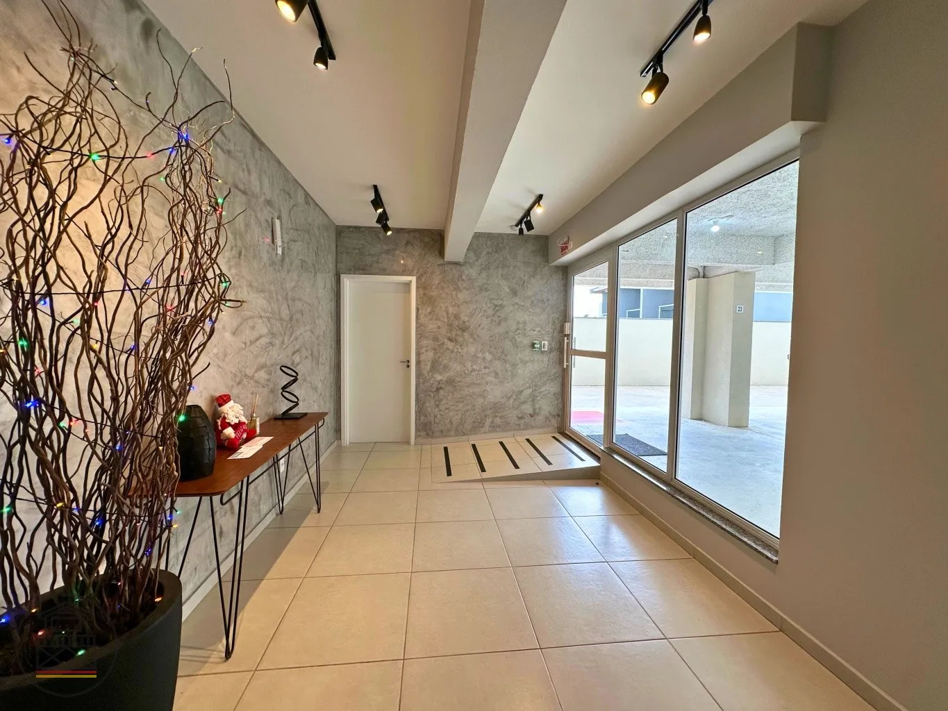 Apartamento de ultimo andar, e super bem localizado. — foto 2