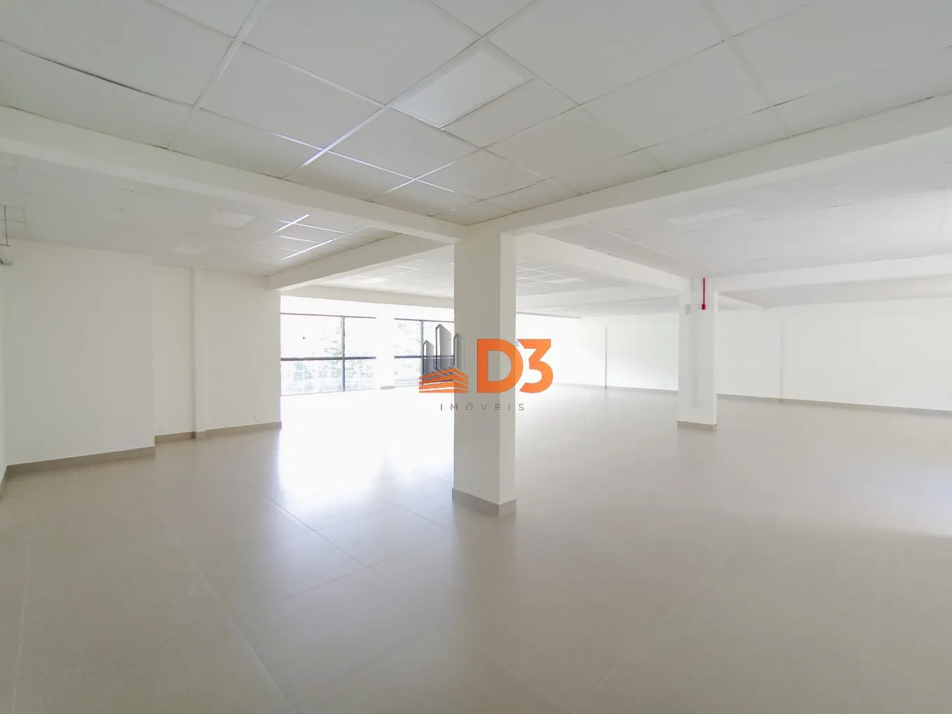 Sala Comercial na Rua dos Caçadores com 100m — foto 3