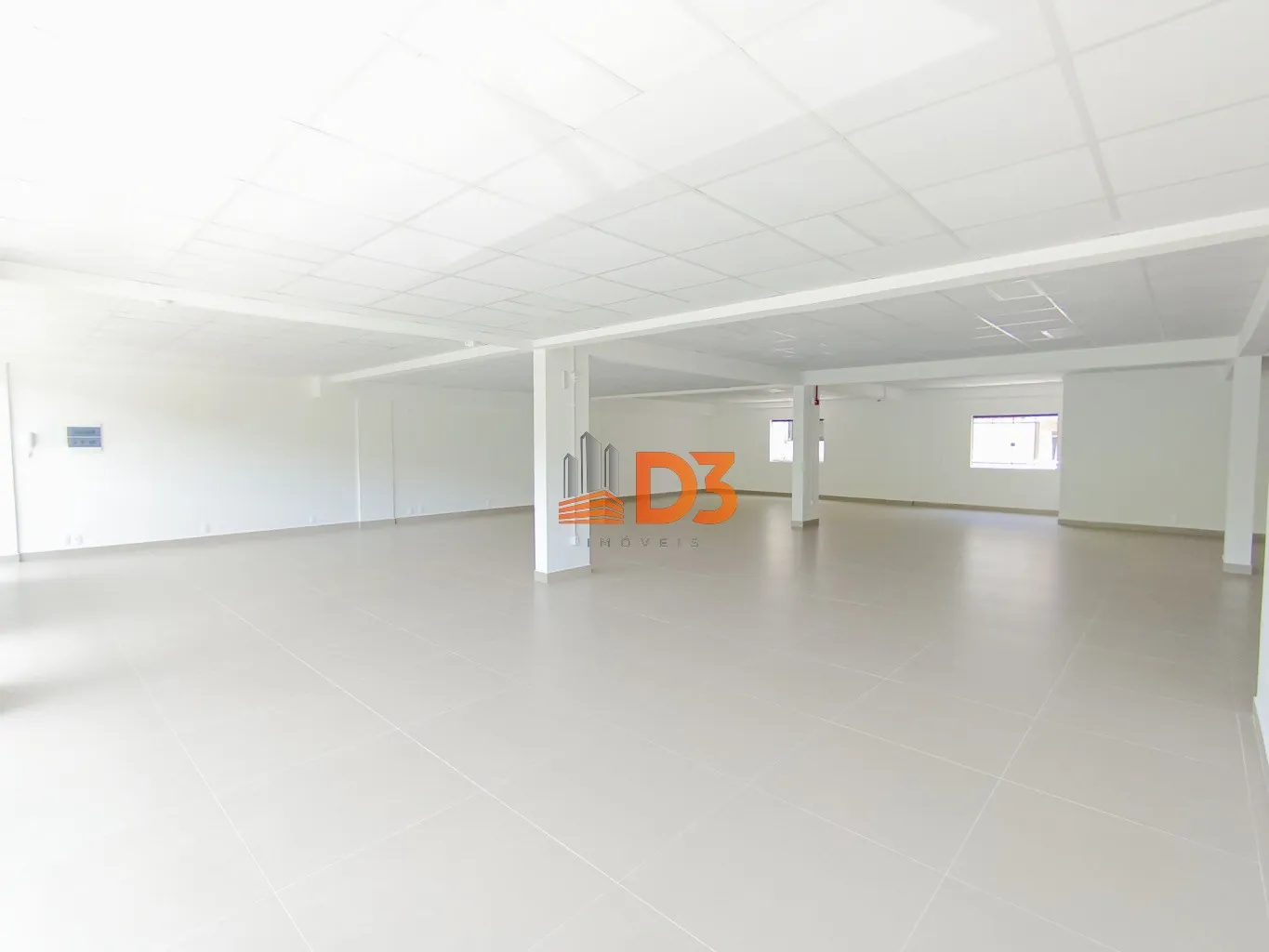 Sala Comercial na Rua dos Caçadores com 100m — foto 4