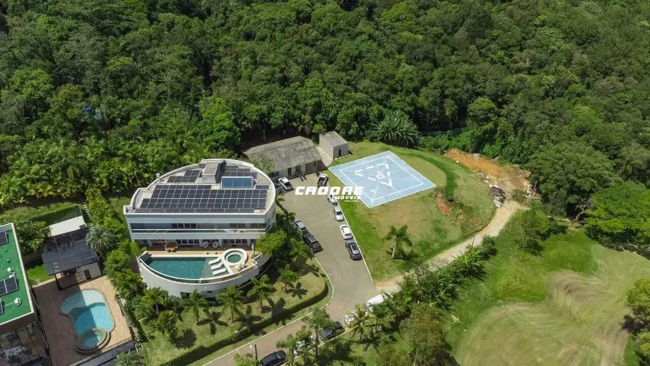Luxo, Conforto e Exclusividade: Residência de 6 Suítes com Piscina no Condomínio Horizontal Iate Clube Itapema I Cadore Imóveis — foto 2