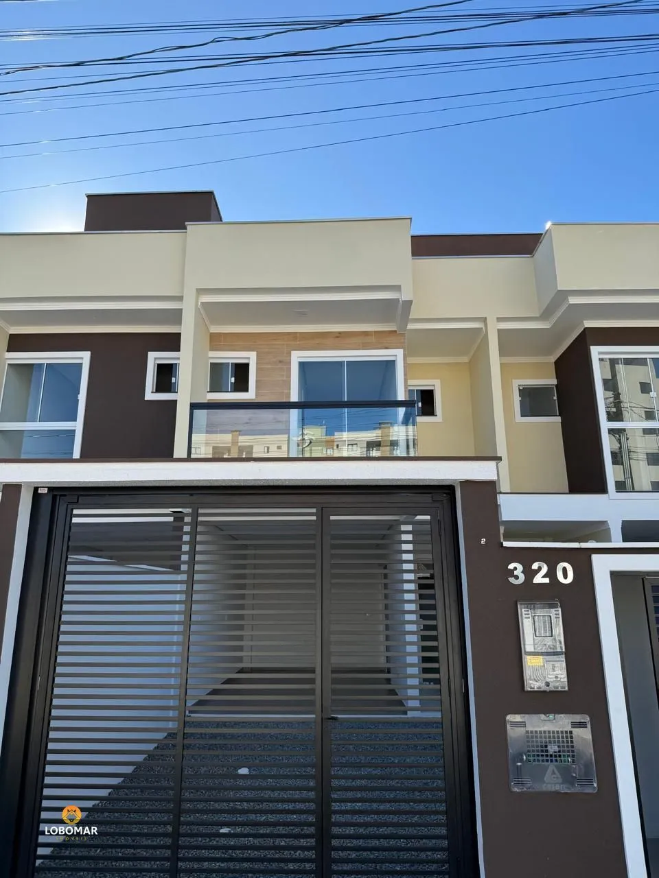 Sobrado novo à 400 metros do mar, pronto para morar, 3 dormitórios em Balneário — foto 2