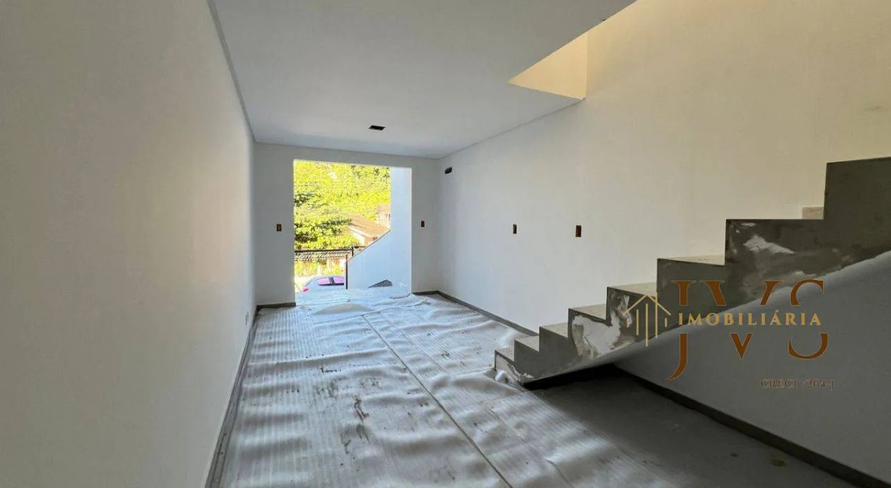Casa com 2 Quartos e 3 banheiros à Venda, 91 m por R$ 400.000

91 m
priv — foto 4