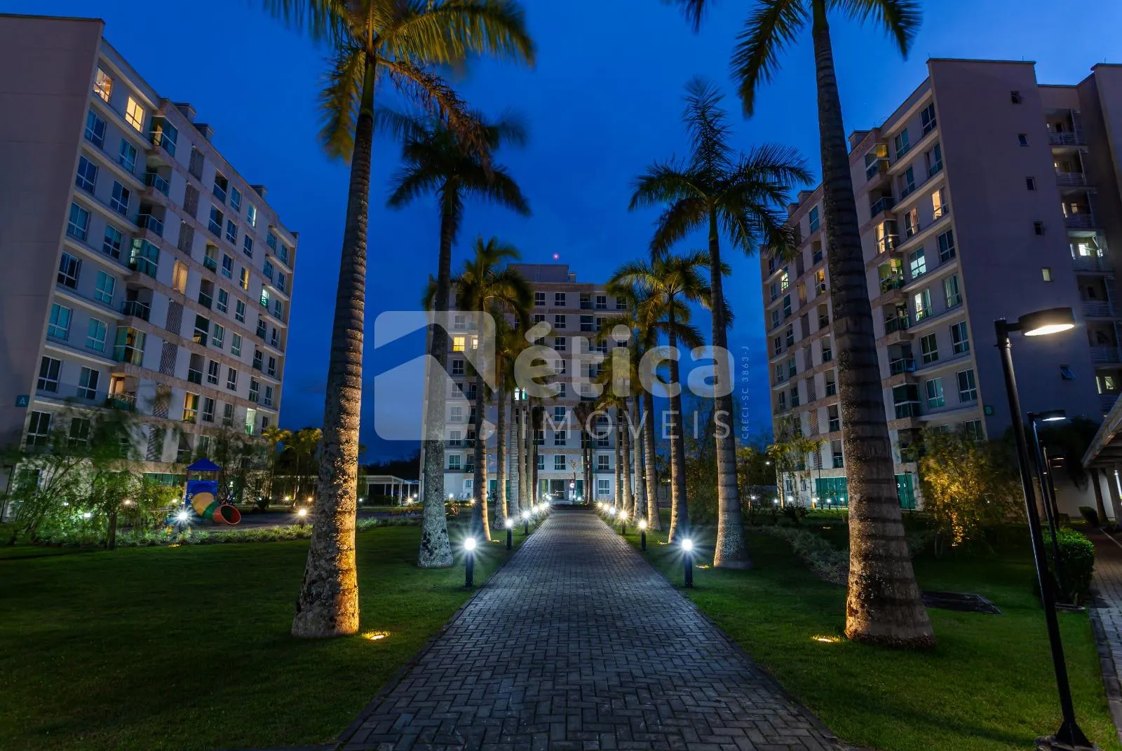 Apartamento, Semi Mobiliado, Suíte 01 Dormitório, Sacada com Churrasqueira à Carvão, São João - foto 1