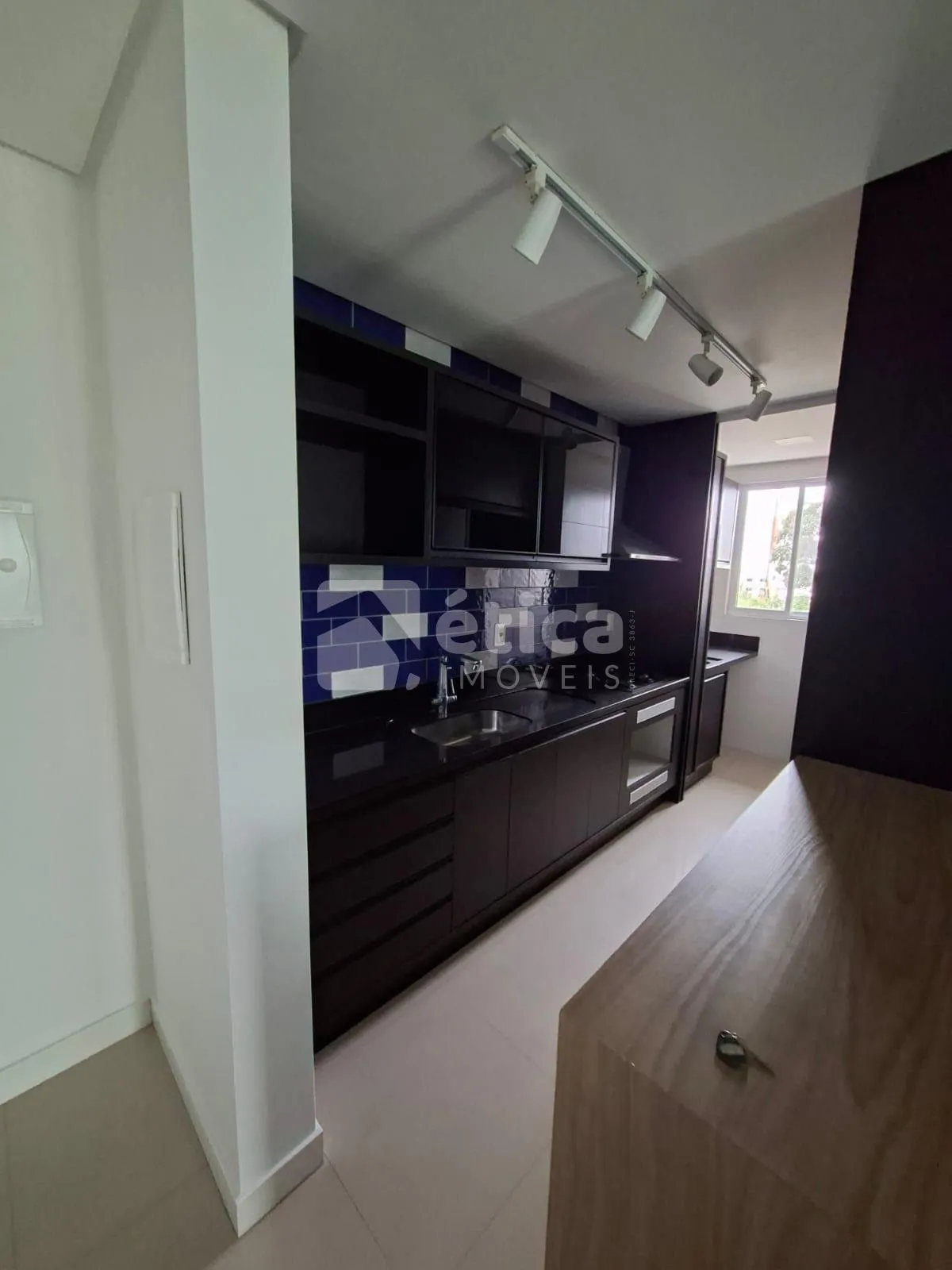 Apartamento, Semi Mobiliado, Suíte 01 Dormitório, Sacada com Churrasqueira à Carvão, São João — foto 7