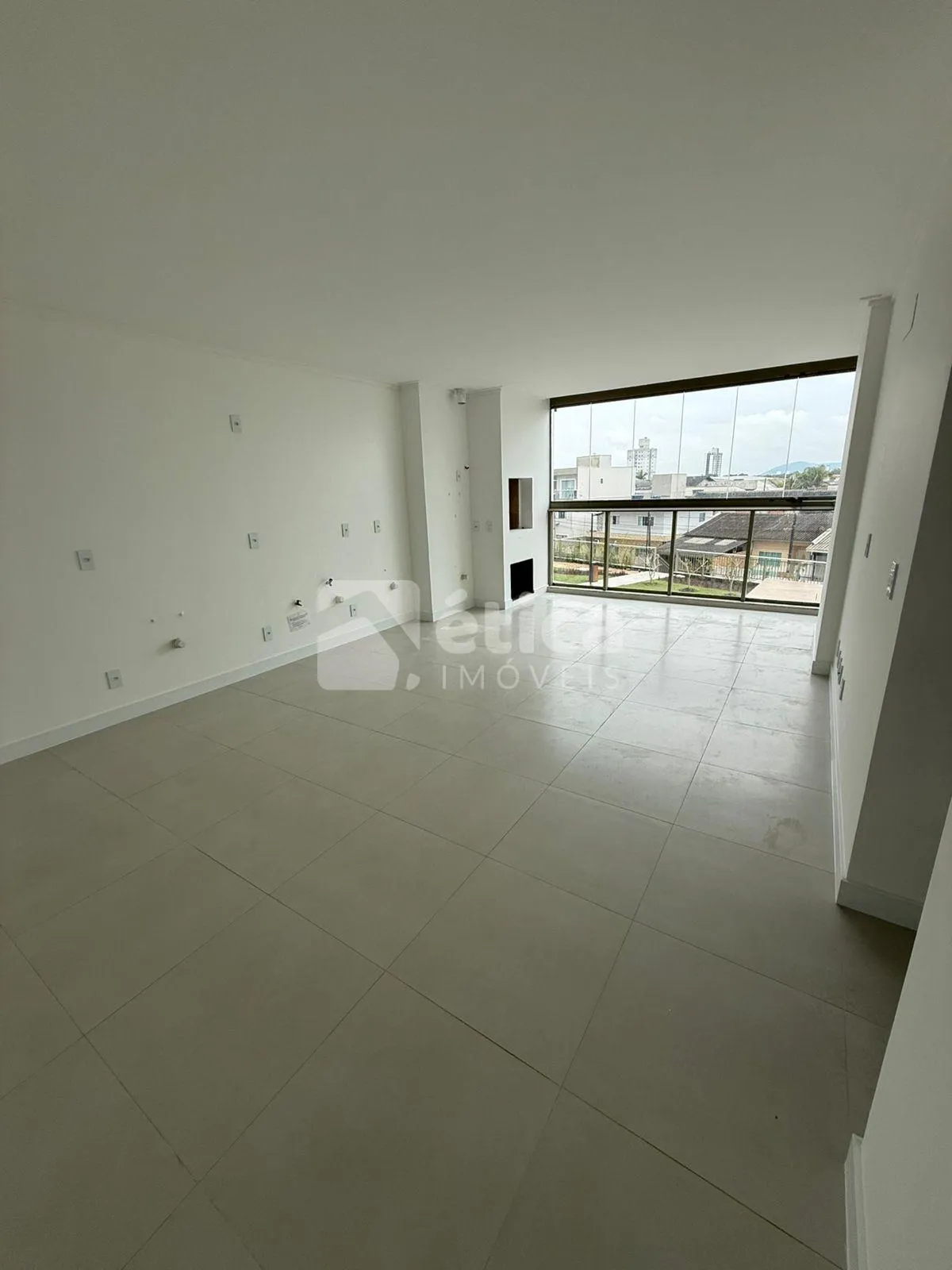 Apartamento Suíte 01 dormitório, sacada c Churrasqueira a carvão, Home Club Completo no São Vicente — foto 6