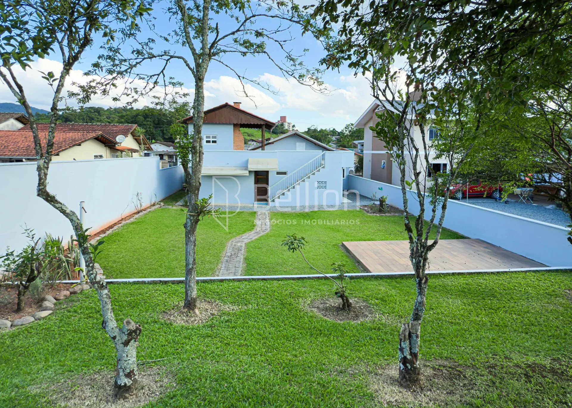 Casa com amplo terreno e área de festa no Bairro Nações, em Timbó — foto 3
