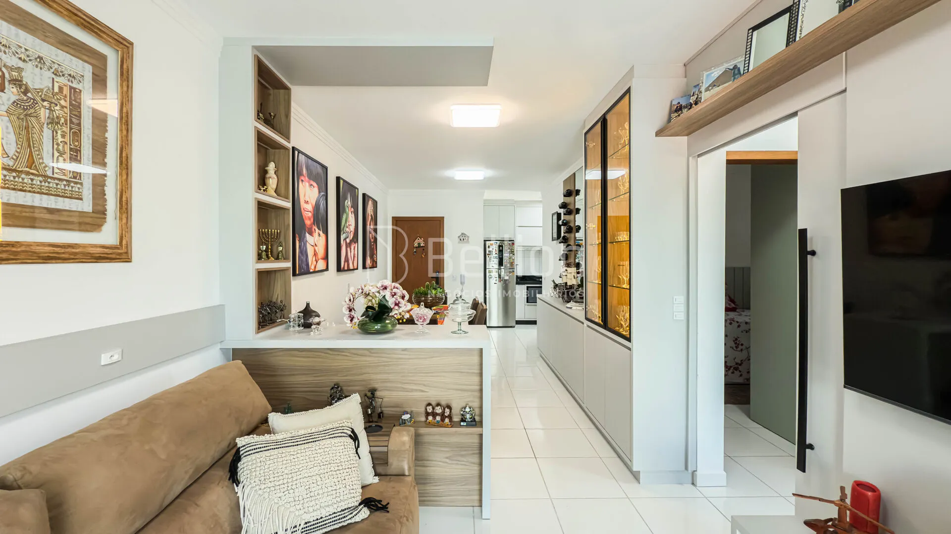 Apartamento semi mobiliado, com elevador e duas vagas de garagem no Tapajós em Indaial! - foto 1